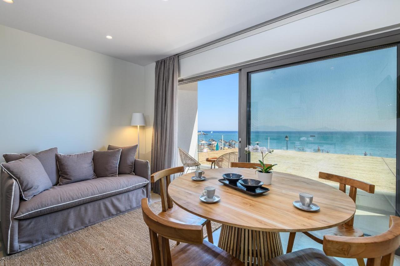 Noa Beachfront Suites Kardamena  エクステリア 写真