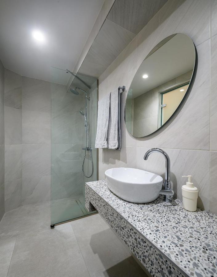 Noa Beachfront Suites Kardamena  エクステリア 写真
