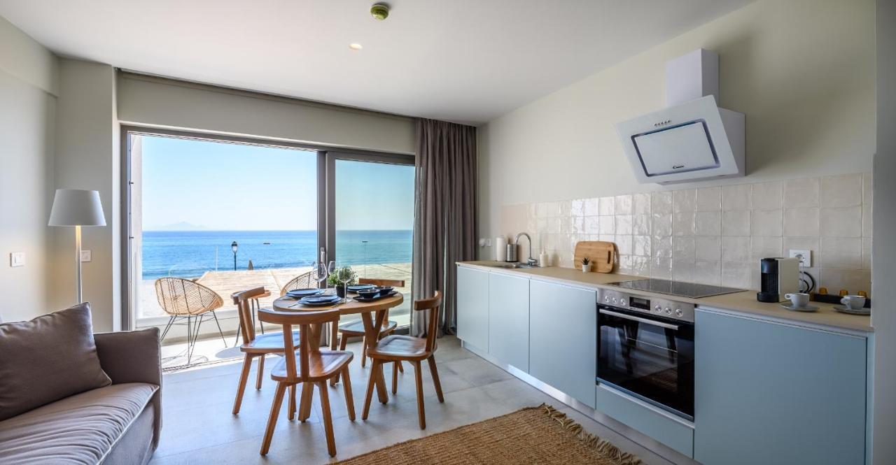 Noa Beachfront Suites Kardamena  エクステリア 写真