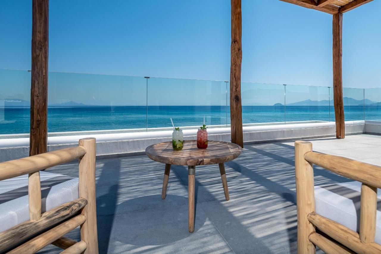 Noa Beachfront Suites Kardamena  エクステリア 写真