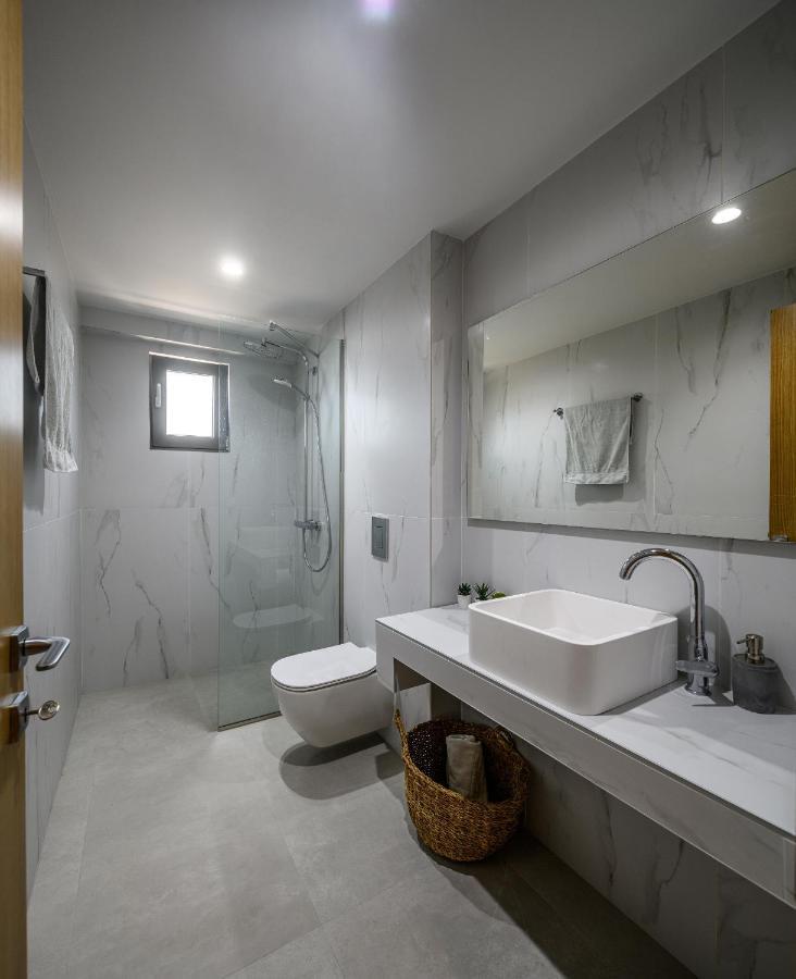 Noa Beachfront Suites Kardamena  エクステリア 写真