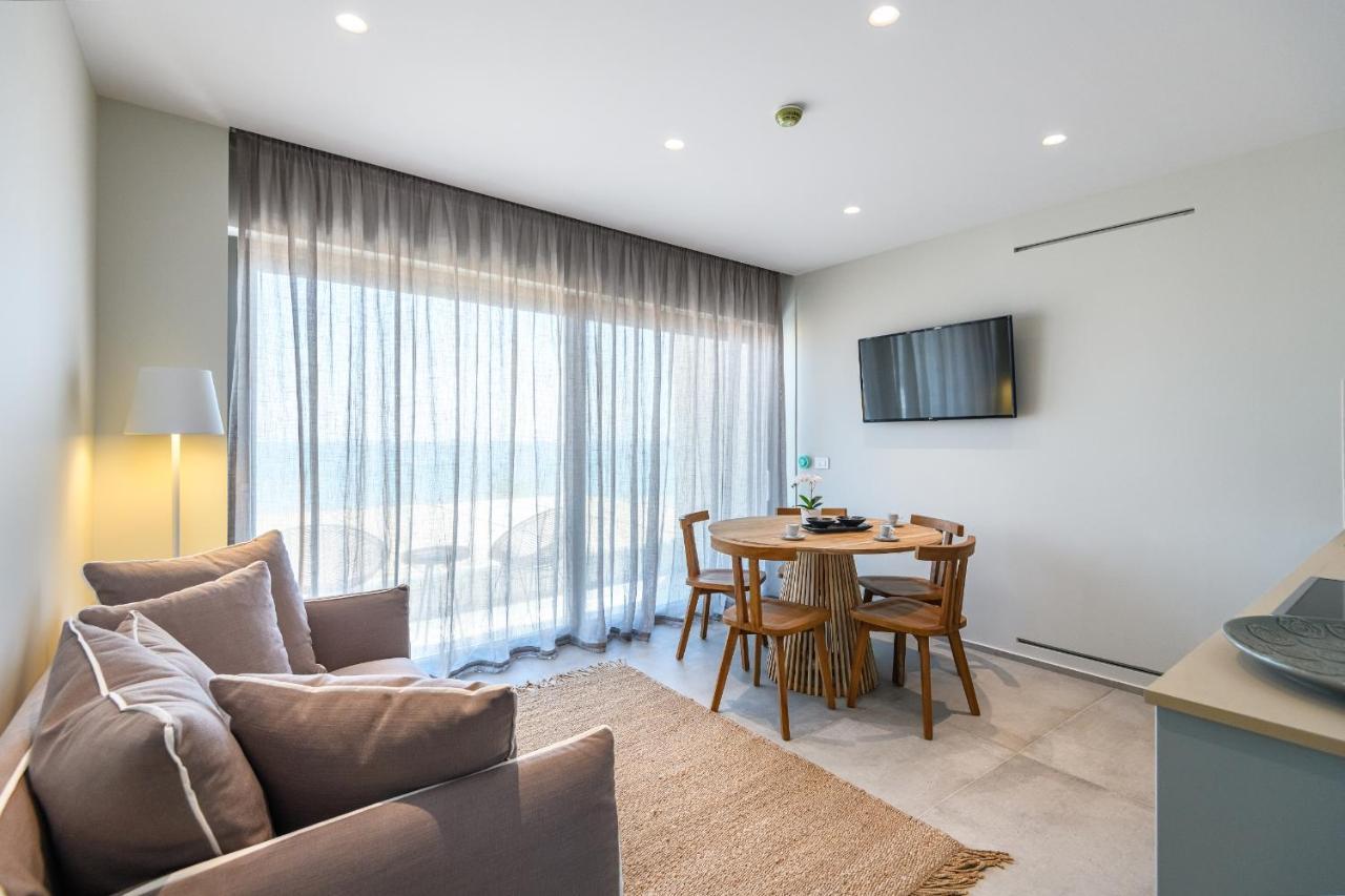 Noa Beachfront Suites Kardamena  エクステリア 写真
