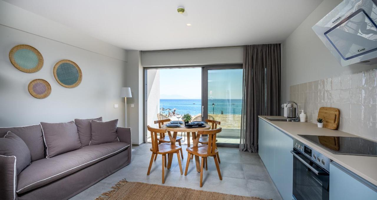 Noa Beachfront Suites Kardamena  エクステリア 写真