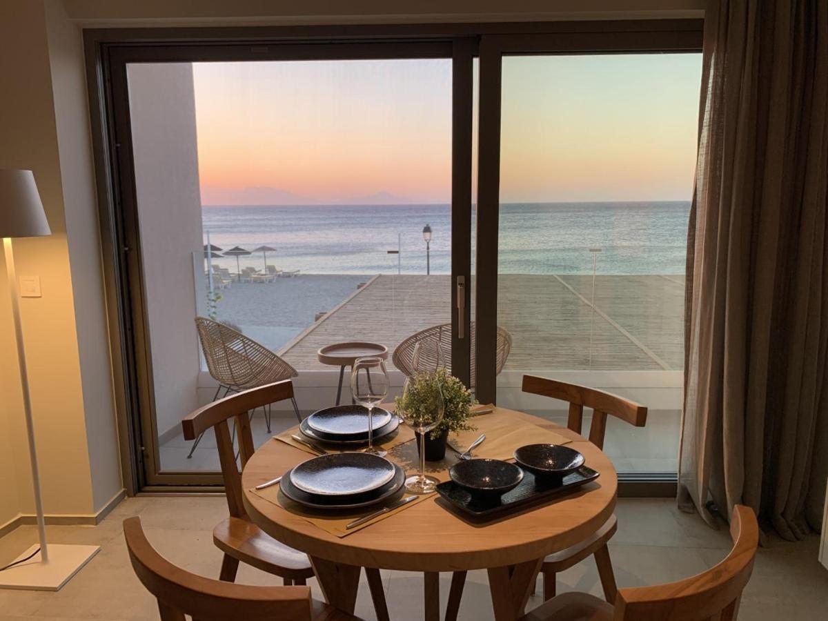 Noa Beachfront Suites Kardamena  エクステリア 写真
