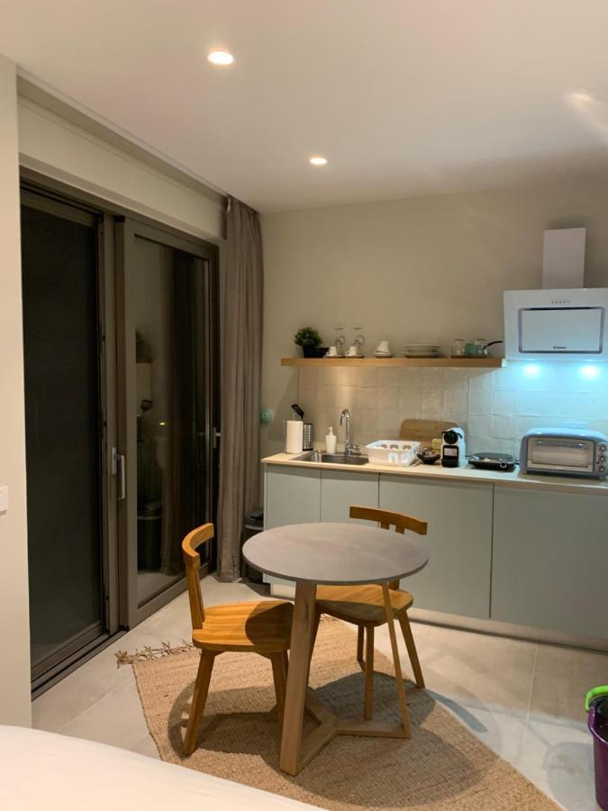 Noa Beachfront Suites Kardamena  エクステリア 写真